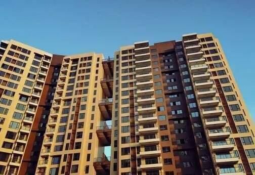 地方|买房子需要看地段，靠近这几个地方，房子升值快是黄金房