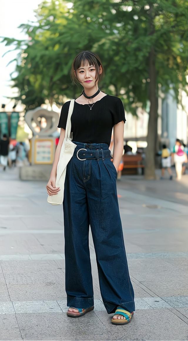 你还在穿牛仔裤吗早过时了!来看看今年流行的“阔腿裤”吧