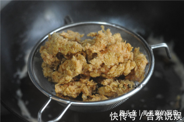 面糊|鸡胸肉的神仙吃法,外焦里嫩超酥香,每次做一盘,根本不够吃