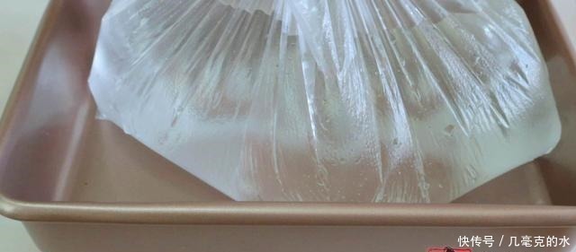 糯米别再包粽子了,这样做比粽子还好吃,上桌来一个不够吃,解馋!