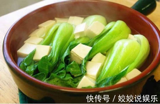 随随便便露一手就能摆上一桌子，家人吃完都赞不绝口，倍有面子