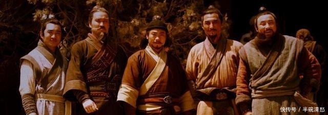 交朋友要守住四点原则,林冲这样的朋友不值得深交!