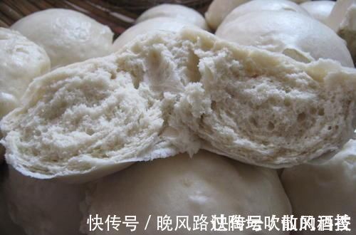 和面时,很多人酵母用错了,难怪发面慢不均匀,馒头口感差不好吃