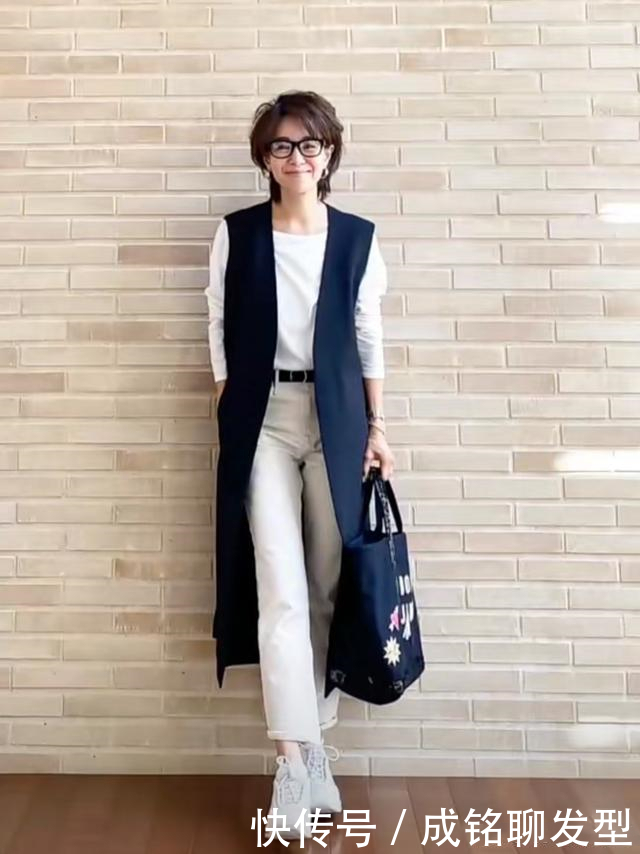 身材|这位50岁小个子博主,凭借减龄大气的穿搭出圈,美得猜不出年龄