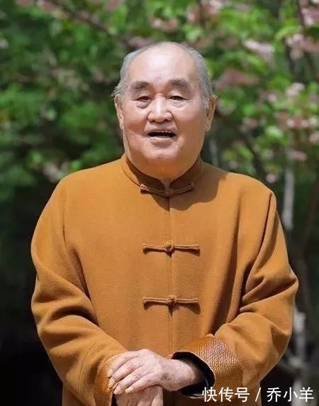 翘楚|孙伯翔先生乃当代魏碑书法翘楚，是泰斗级书法家，令人钦佩！