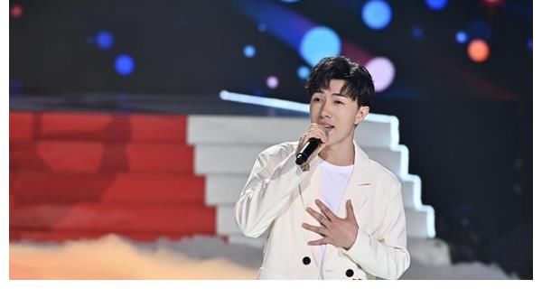 星光大道|酷狗直播王牌男聲張斯可登陸《星光大道》，實力表現斬獲周冠軍