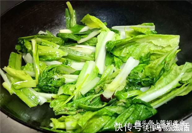 白菜|五花肉不要炒着吃，厨娘教你新吃法，口感肥而不腻，麻辣又开胃！