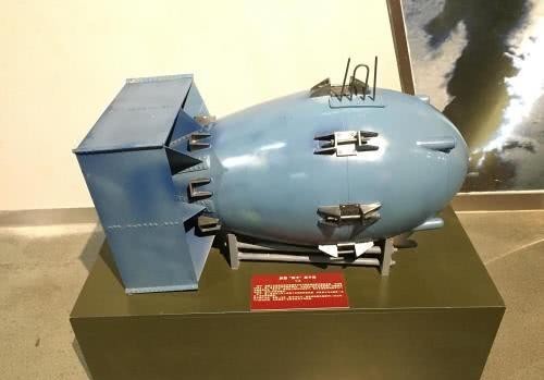 身边|苏联最美女间谍，潜伏在爱因斯坦身边多年，只为窃取原子弹机密