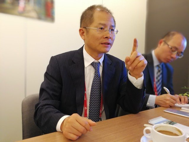 食堂|华为员工嫌食堂贵,徐直军建议他去帮厨3个月!任正非:办得漂亮