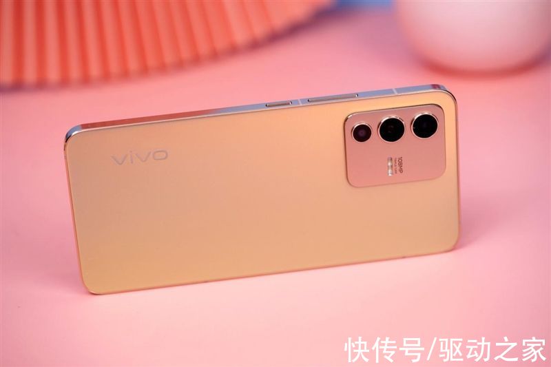 天玑1100|vivo S12评测：天玑1100果然好U 游戏畅玩影像佳