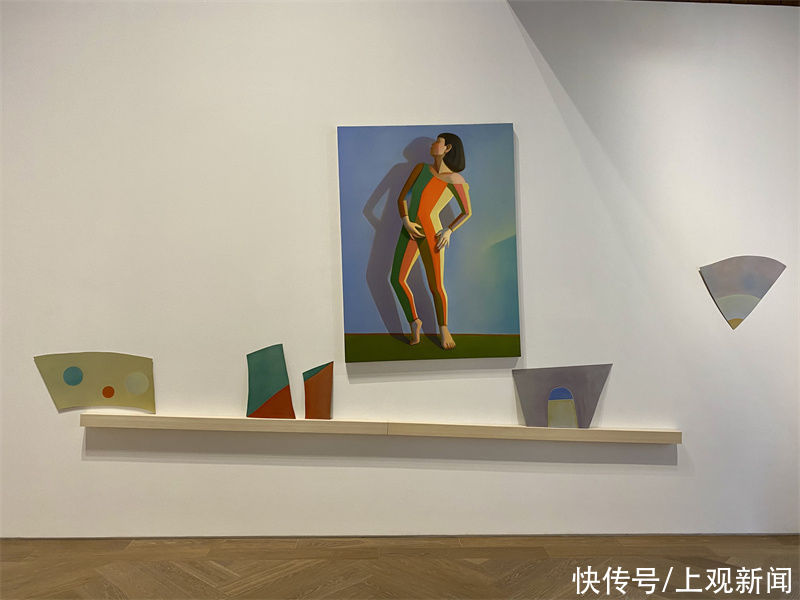 贝浩登|自信、独立的女孩是什么样？来这个展览看一看