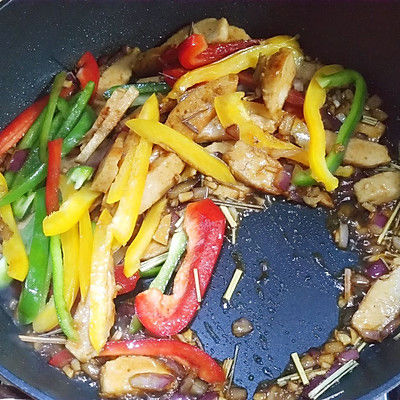 东南亚风味香茅鸡