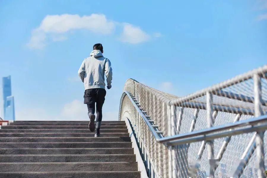 关节|走路和体重与寿命的关系，幸好今天知道了！