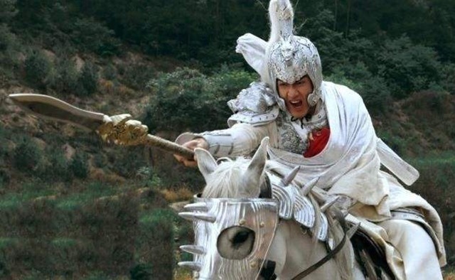 冷兵器$美国人眼中最牛的国产冷兵器:方天画戟第2,第1秦军最爱使用