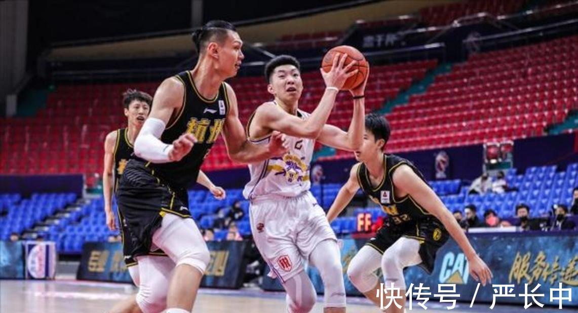 暴力犯规|CBA上演暴力犯规,廖三宁2根骨头被当众打断,114号裁判却无视!