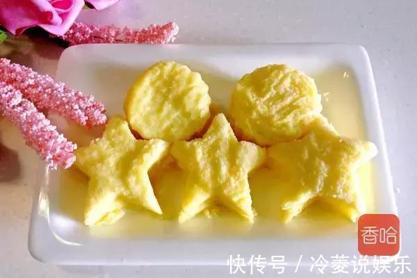 3个鸡蛋,一袋牛奶,蒸一蒸,做香喷喷蛋糕,家里有孩子不要错过