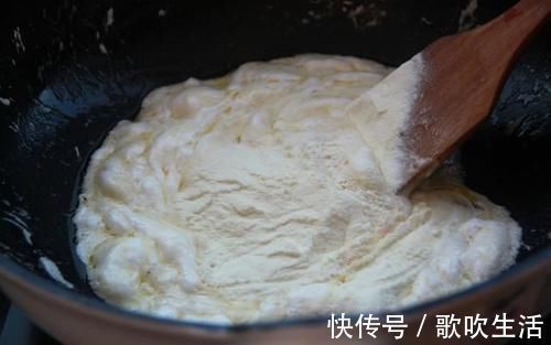 零食|网红零食雪花酥，其实自己在家也能做，甜而不腻，香酥可口