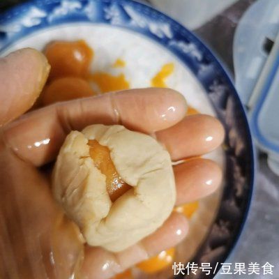 月饼|#“佳”节好滋味#莲蓉蛋黄月饼