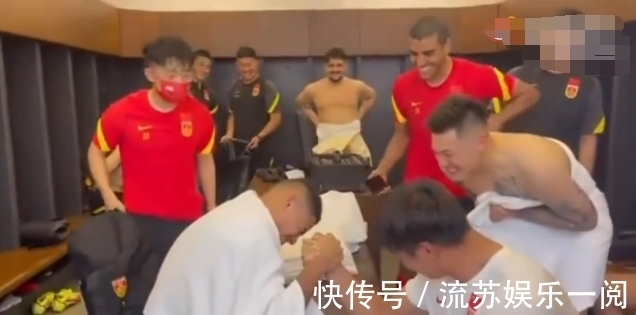 内讧|4大利好见证国足创奇迹!相比日澳多一个优势,李铁带队没有内讧