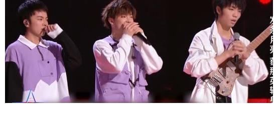 《中国好声音》最新人气榜，发条月亮稳居首位，前五冠军热门占三