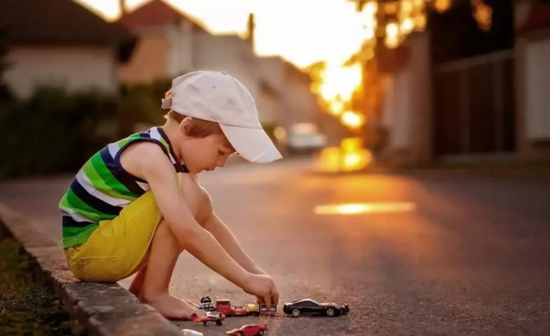 长辈|孩子最易模仿的10个坏习惯,你中招了吗?