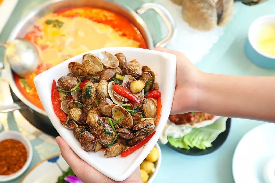 集渔|鲜活的海鲜,无限量的小吃,都能勾起吃货的馋虫