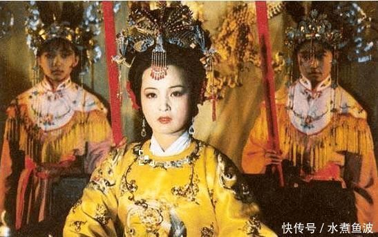 贾宝玉$作者安排贾元春在夜里省亲,是啥意思难道她是鬼