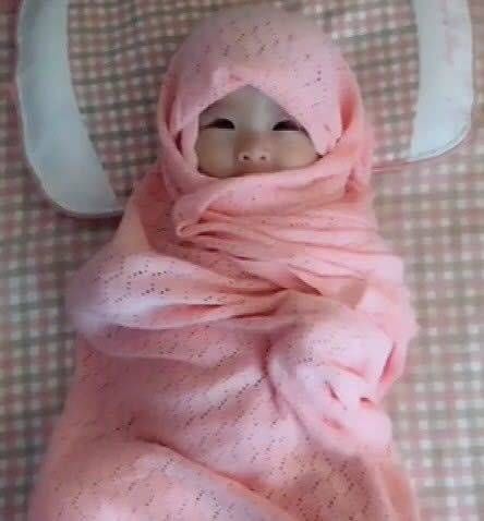 造型|宝宝午睡醒了,宝妈想叫宝宝起床,看到宝宝造型后,宝妈笑弯了腰