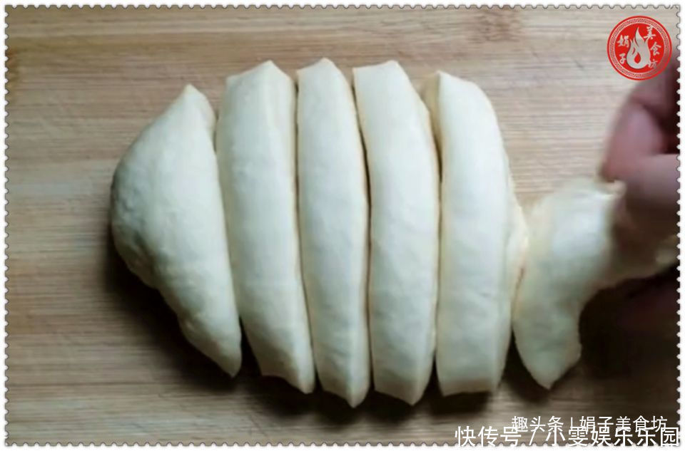 面粉的新吃法,不做包子不做饼,简单一做,我家早餐常吃它
