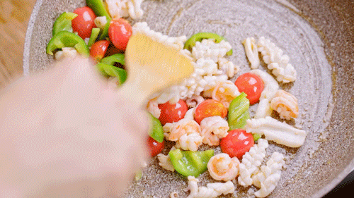 香气|诱人的香气也让人食欲满满，呼哧呼哧就能吃下一大碗