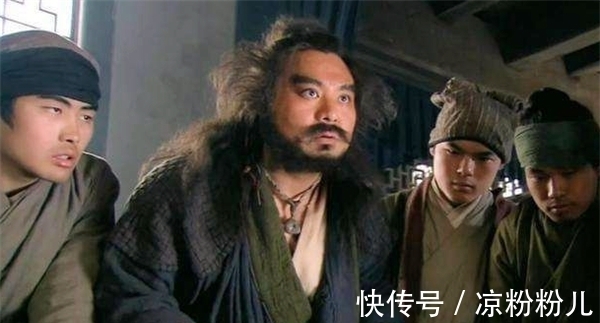 相术@俗语:“30出毫40亡,50出毫命方长”,啥是“出毫”?能不能信?