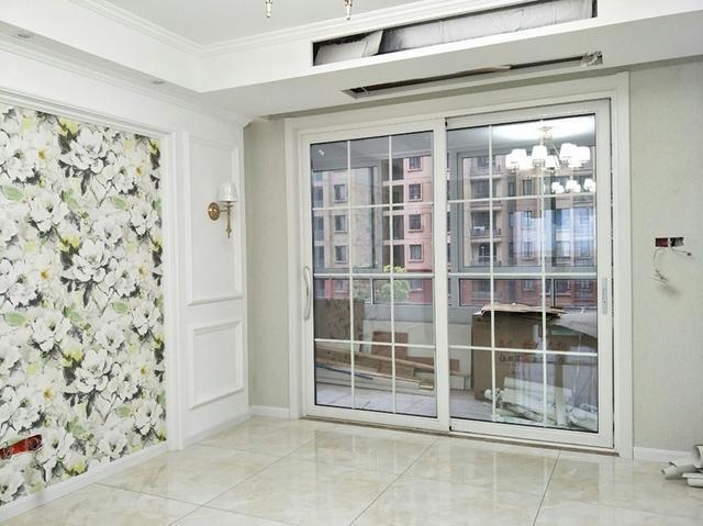 小户型|阳台和客厅要不要隔断如今潮流这样装修,老师傅看了都说好!