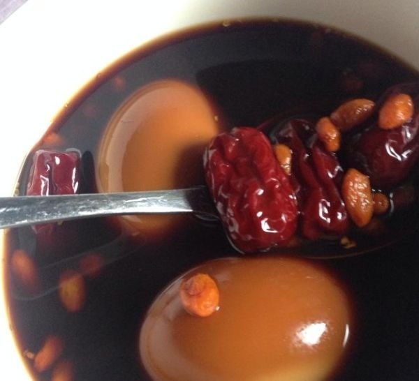 红糖|女人别亏待自己,多喝这碗汤,称穷人的阿胶,养胃补血,肌肤水灵