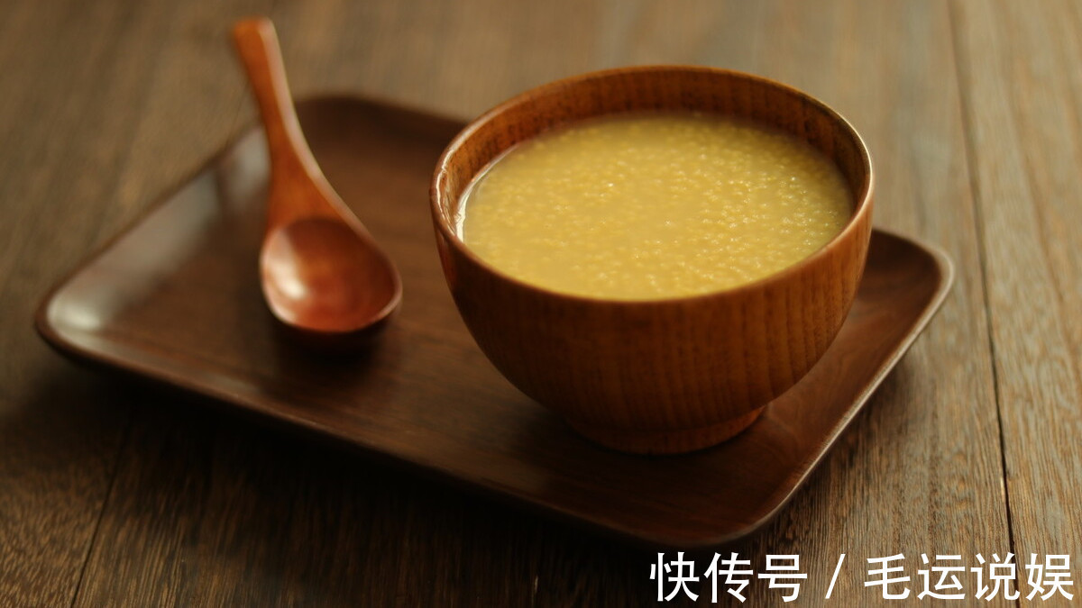 熬小米粥时，牢记3个窍门，香浓黏稠，还特别容易出米油！