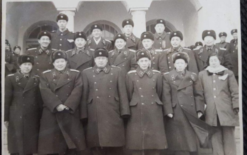 著名|他身经百战，九死一生，王近山问他打过多少次仗，他回答7个字