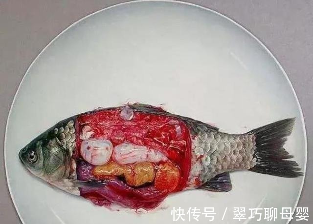 齐白石&3人画鱼挑战赛:画得最复杂的却没有人要,齐白石只画几笔却最贵