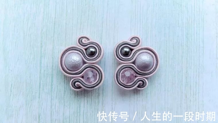 蛇腹线 款式各不相同,蛇腹线手工饰品展示了独特的美