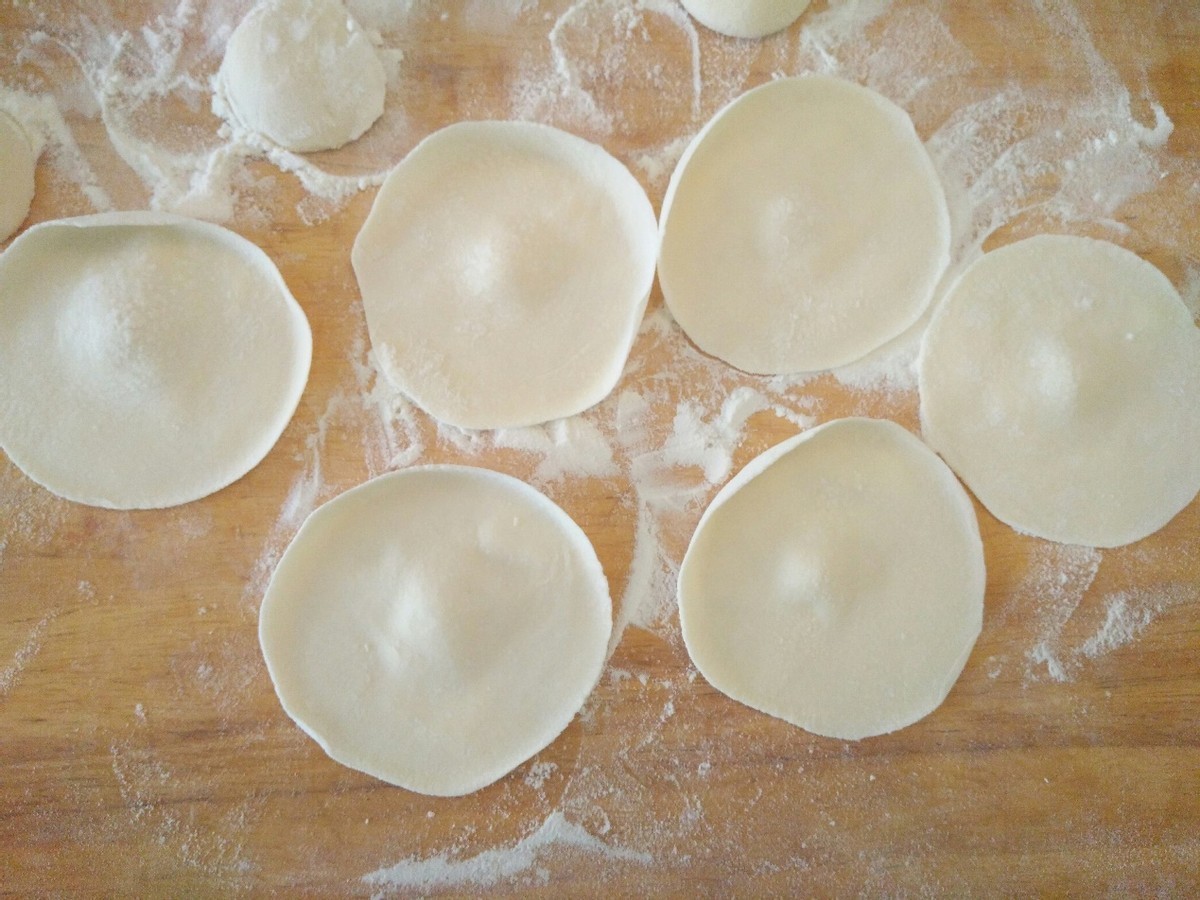 会流汤的灌汤小笼包,皮薄多汁味道棒,很简单一看就会