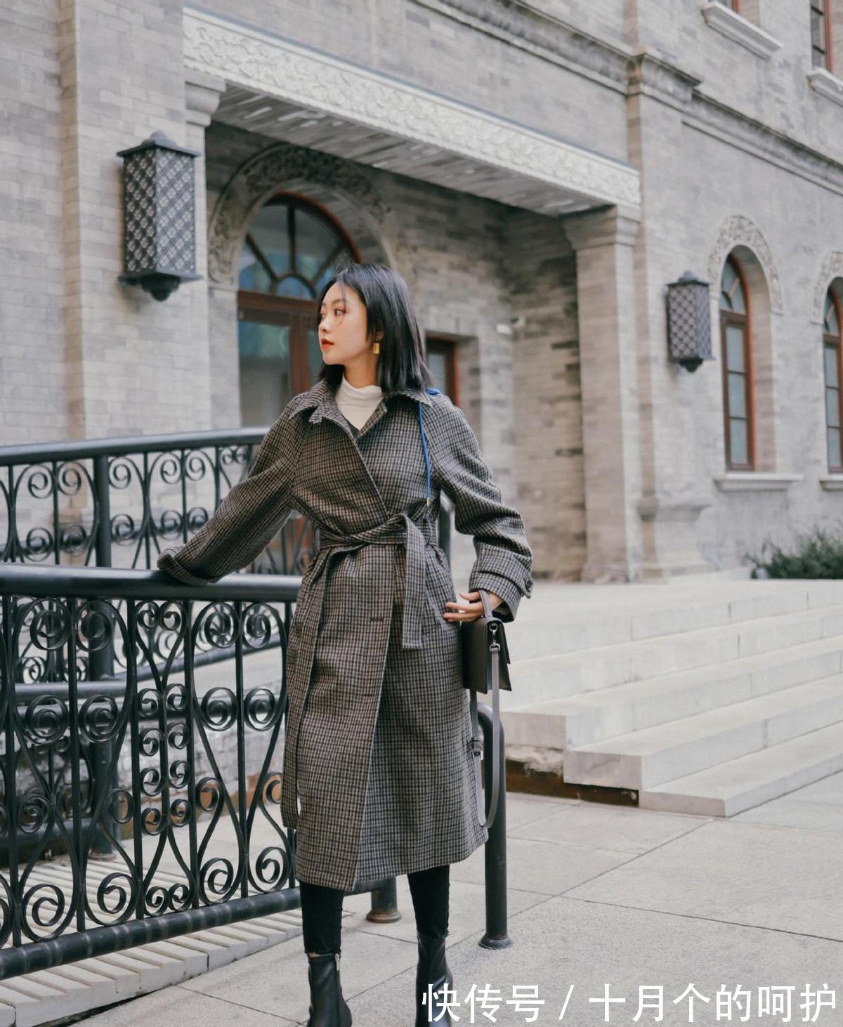 深色系 秋冬大衣可不能乱搭配,掌握这些搭配技巧,简约高级显气质