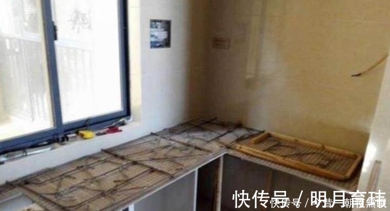 泥工|师傅做橱柜的方法真简单,几根方管,再加几块地砖就完成了