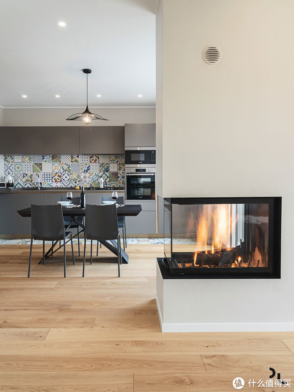 装修|90后丁克一族夫妻的家,装修审美太独特,入户后我被深深吸引了