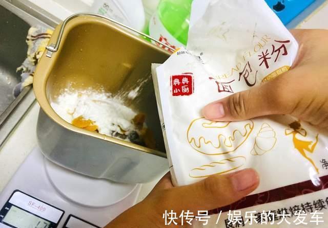 黄油|金灿灿,软绵绵的南瓜面包,再也不用担心小朋友不爱吃南瓜了