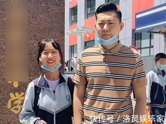 妈妈|“最嫩爸爸”接女儿放学惹人眼红,老师怀疑早恋,妈妈无奈亲爹