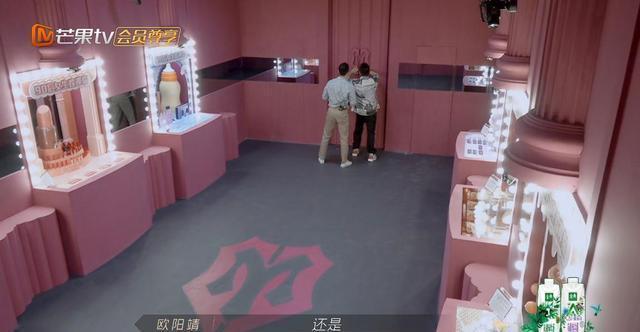 《哥哥》:一開始以為是看哥哥們答題,看完后才發(fā)現(xiàn)原來主角是門