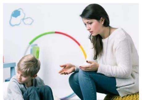 吼娃|为何父母再生气也不要“吼”孩子了?研究表明:可能不利于娃长高