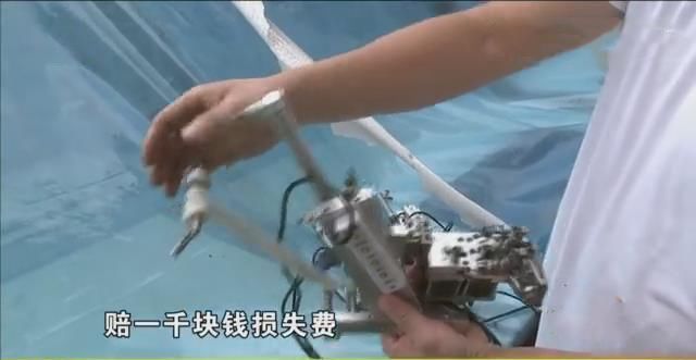 赔偿|男子保价一万寄快递,结果路上被摔烂,德邦赔你一千元