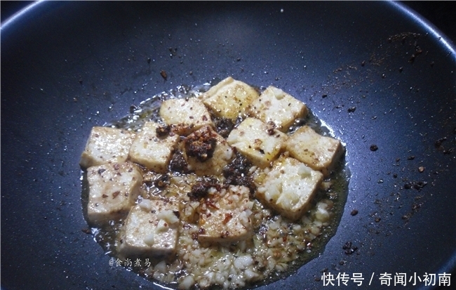 开胃|常给老人和孩子做此菜,开胃不上火,营养又健康,拌饭吃特香