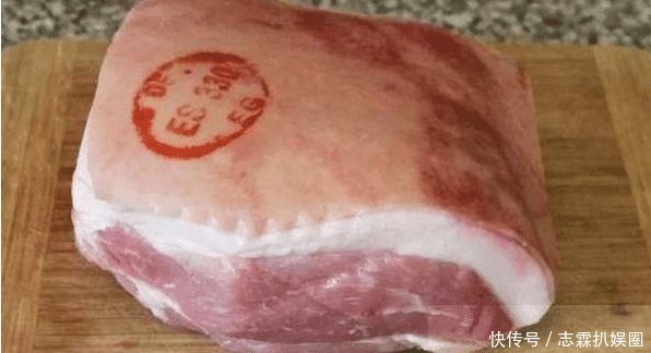 蓝色|猪肉上“红章”和“蓝章”区别在哪？网友：不小心吃了母猪肉