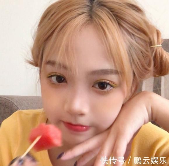 校花|想让眼睛“越来越大”只要你能坚持这3习惯,超越“校花”不是梦