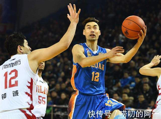 胡雪峰|CBA历史个人抢断榜前十：胡雪峰领衔，易建联第七，仅一外援上榜